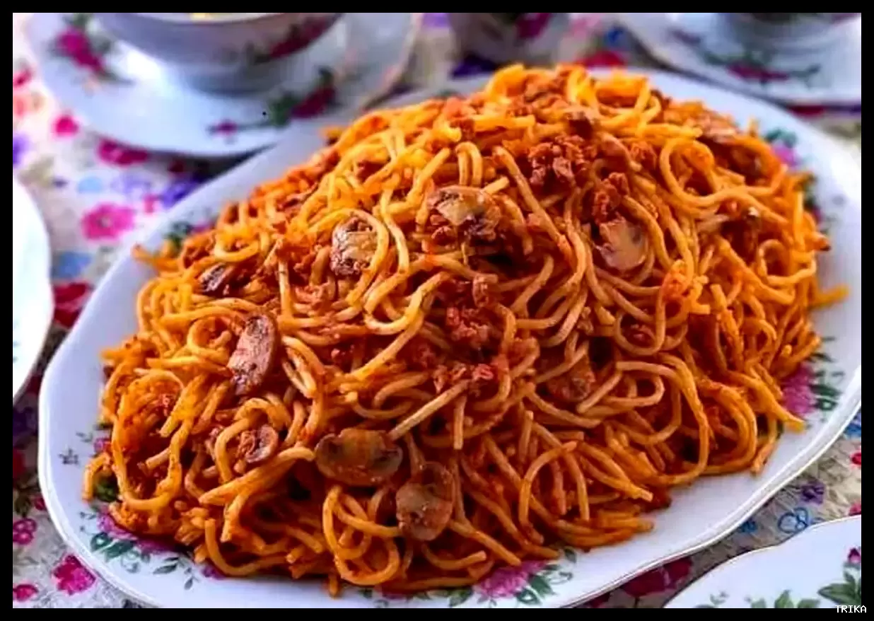 فروش غذا به صورت لقمه‌ای؛ قیمت یک مینی ماکارونی ۳۰۰ هزار تومان